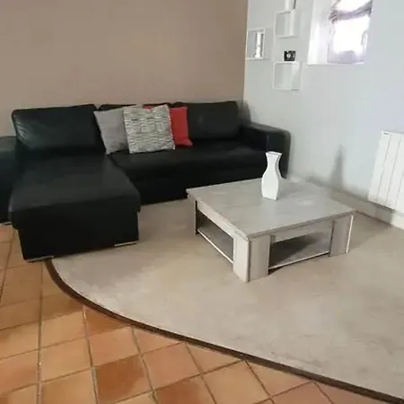 Hotel Maison De 2 Avec Jardin Clos Et Wifi A Revest Des Brousses